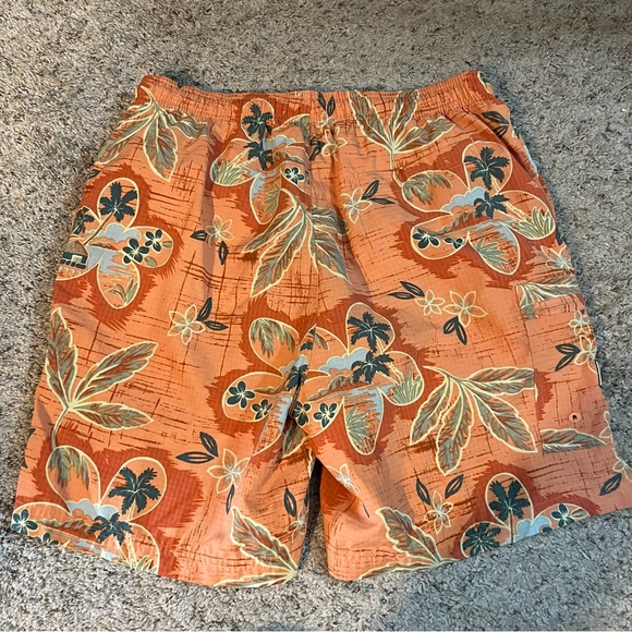 Tommy Bahama Tropical Print Swim Trunks Size Medium - Picture 3 of 7